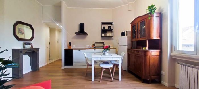 2 Bedroom Gem Near Milano Centrale Fast Wi Fi Kademy House 객실 사진