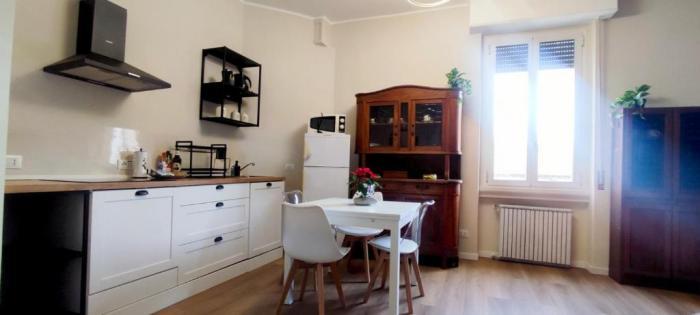 2 Bedroom Gem Near Milano Centrale Fast Wi Fi Kademy House 객실 사진
