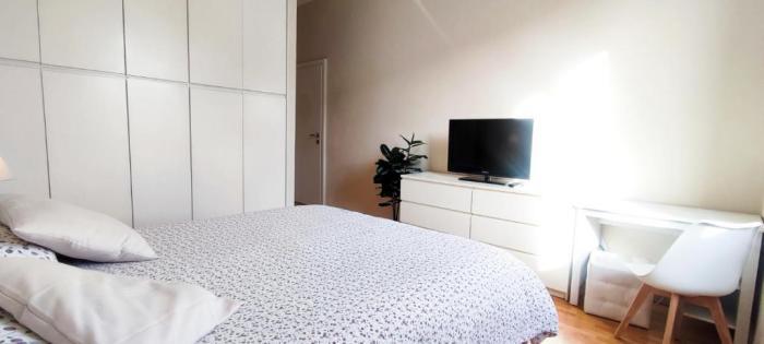 2 Bedroom Gem Near Milano Centrale Fast Wi Fi Kademy House 객실 사진