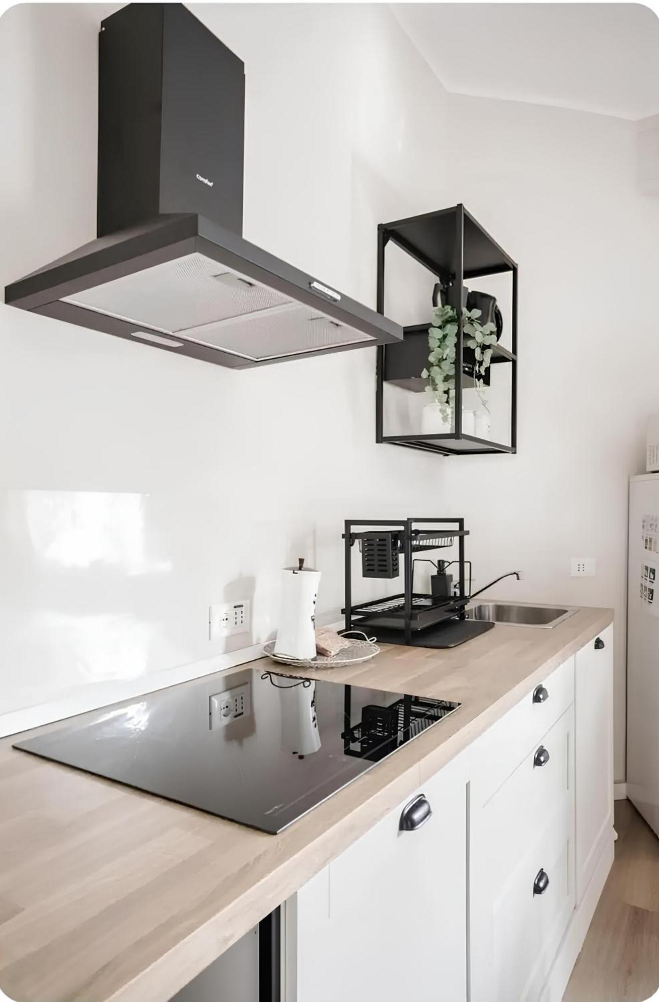 2 Bedroom Gem Near Milano Centrale Fast Wi Fi Kademy House 외부 사진